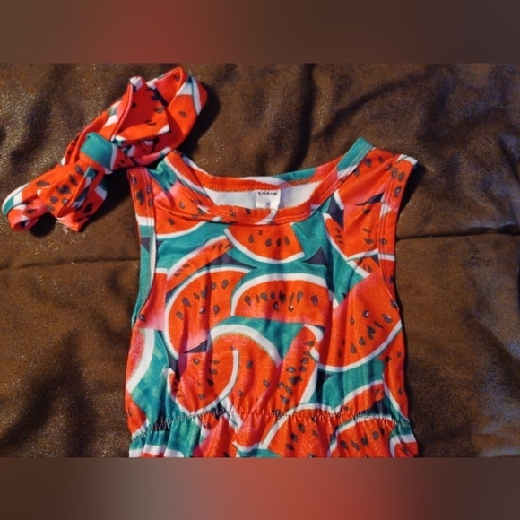 SHEIN WATERMELON MATERIAL WITH HAIR BOW, 92, 18-24 months. - Picture 5 of 7